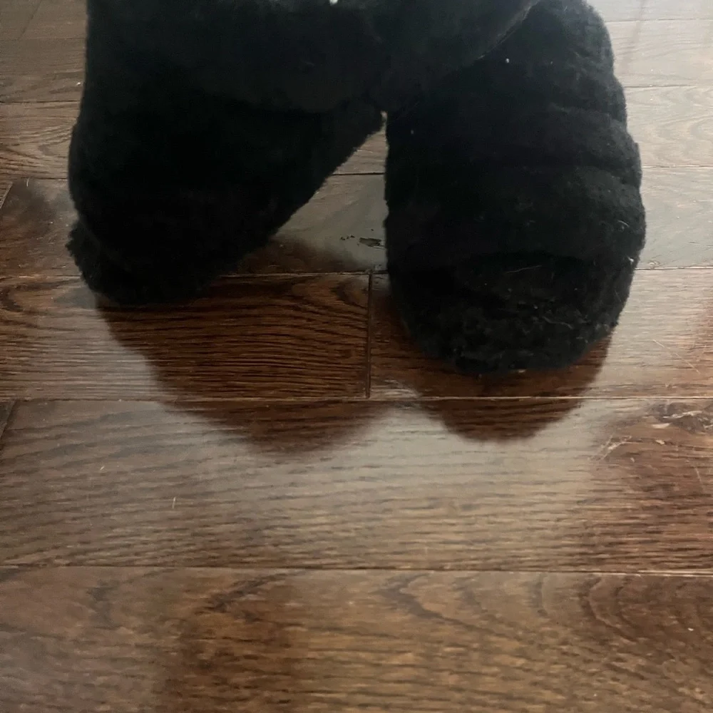 UGG Black Plush Slippers with Fluffy Faux Fur - Picture 2 of 2